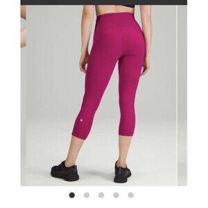 Lululemon Swift Speed High Rise Crop 21” size 4 Wild Berry WLDB Pink W6BJFS